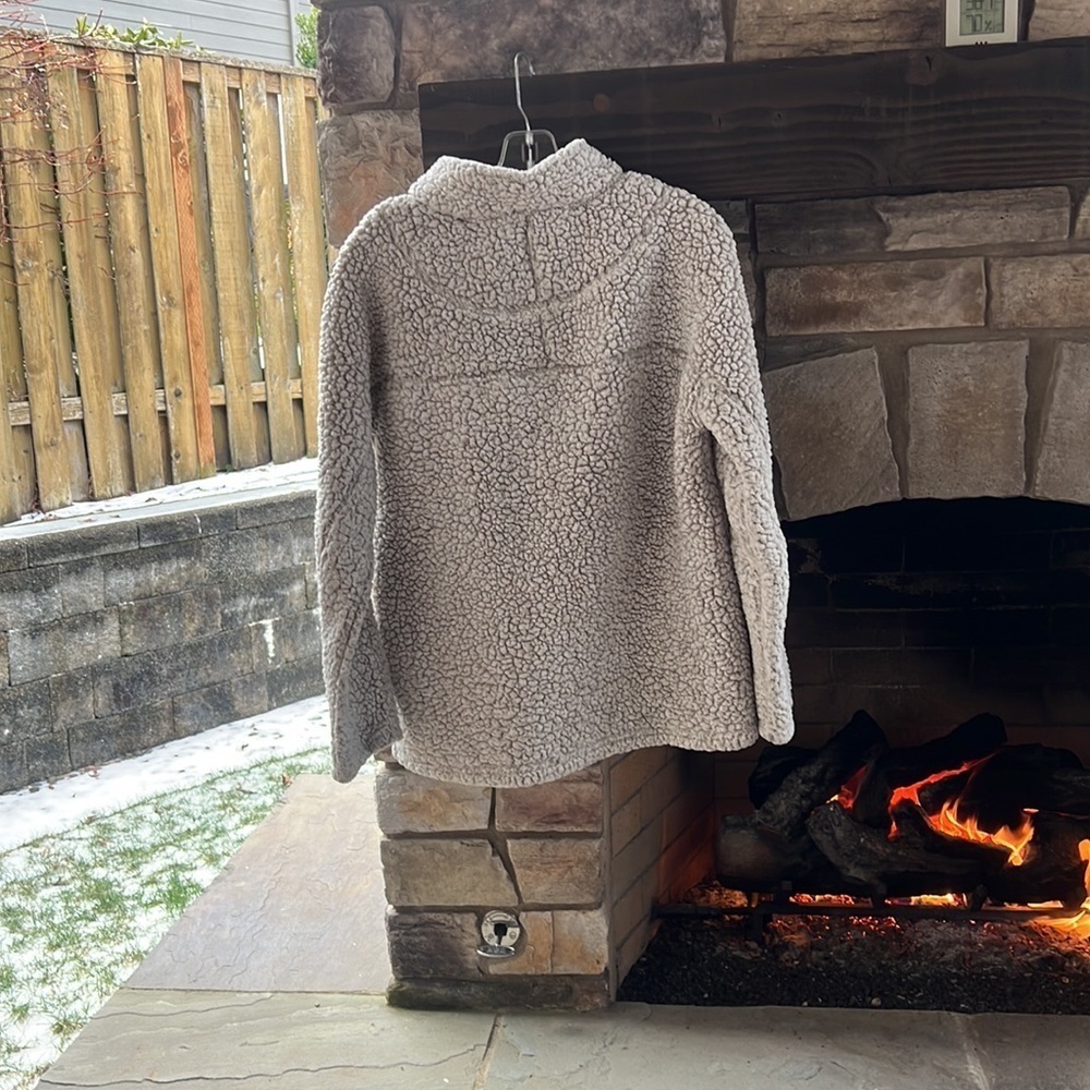 Dylan Sherpa Stadium Pullover Frosted Tips - Picture 4 of 9